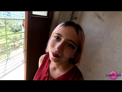 ❤️ Studentė jausmingai čiulpia nepažįstamąjį užmiestyje - sperma ant jo veido ❤️❌ Just porno prie mūsų